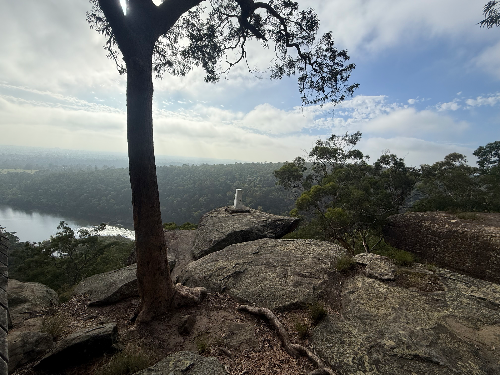 Portal Loop and Lookout Gravel, MTB trail in Glenbrook National Park/Blue Mountains, NSW